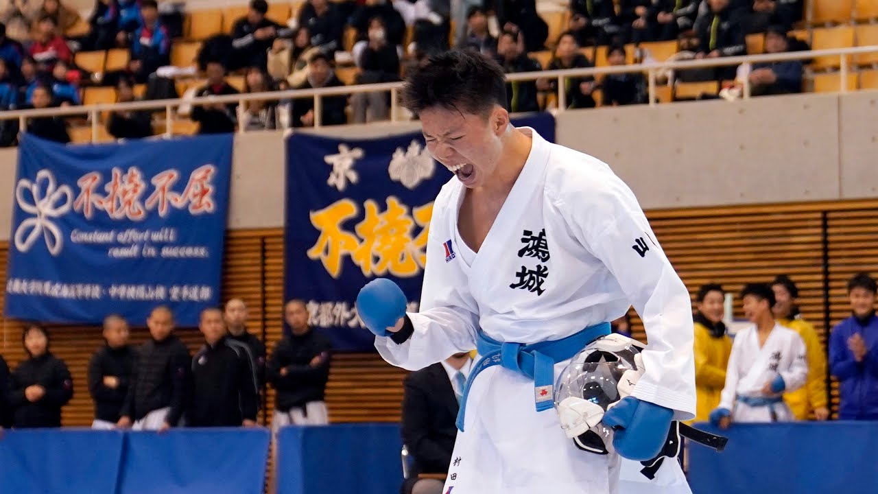 矢倉駕武選手（浪速） 村田蒼磨選手（山口鴻城） 第39回桃太郎杯全国高等学校空手道錬成大会 男子個人組手一年生大会決勝戦 正面側