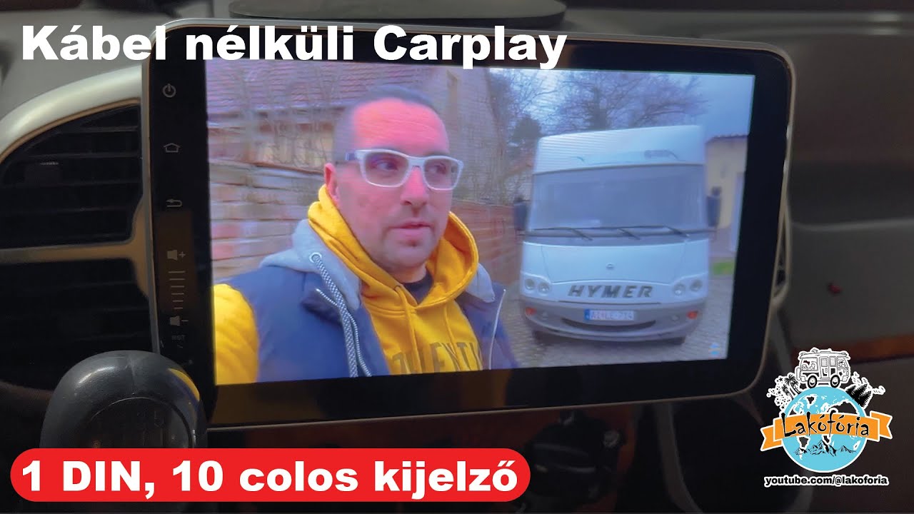 Ez a r&aacute;di&oacute; &eacute;s tolat&oacute;kamera a lak&oacute;aut&oacute;nkban - 1 Din, 10 colos kijelző
