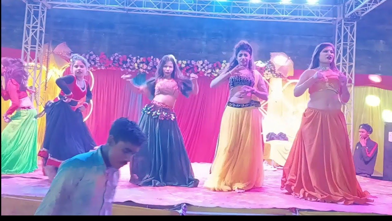 भोजपुरी गाना , Bhojpuri Song, Bhojpuri Gana Per Dance Aarkesta ka Video 🙏🙏🙏🙏 please 1 Subscribe 