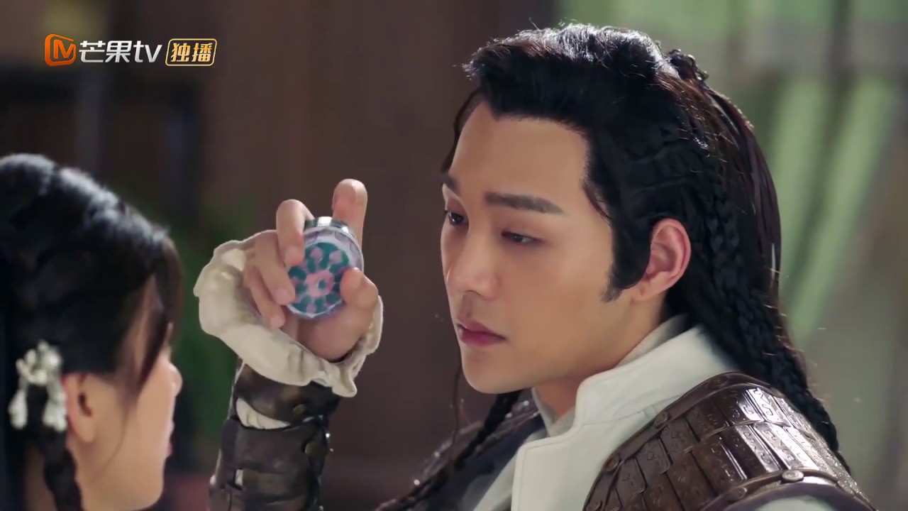 《一夜新娘》花溶额头受伤 秦尚城暖心吹吹 The Romance Of HUA RONG【芒果TV独播剧场】