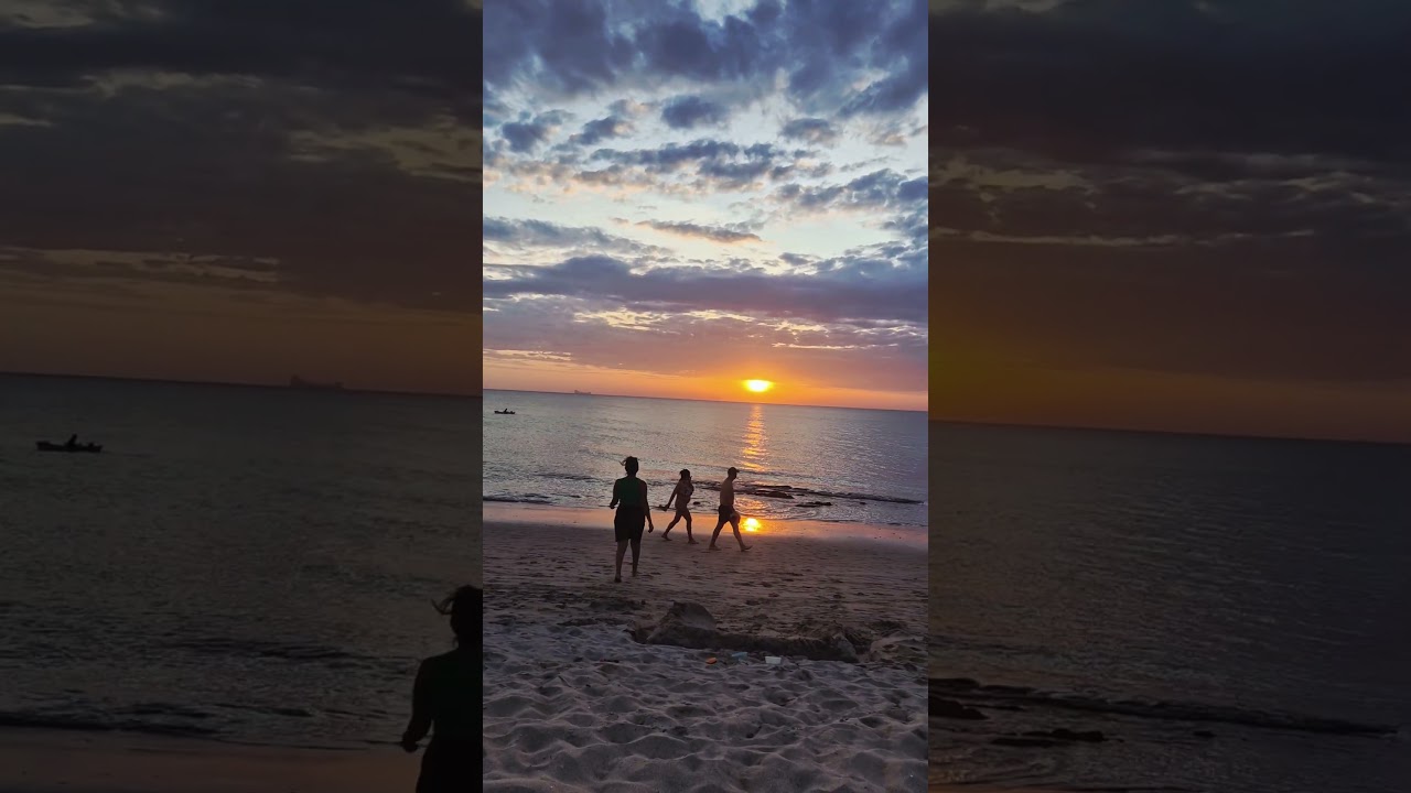 sunset op Koh Lanta Thailand  