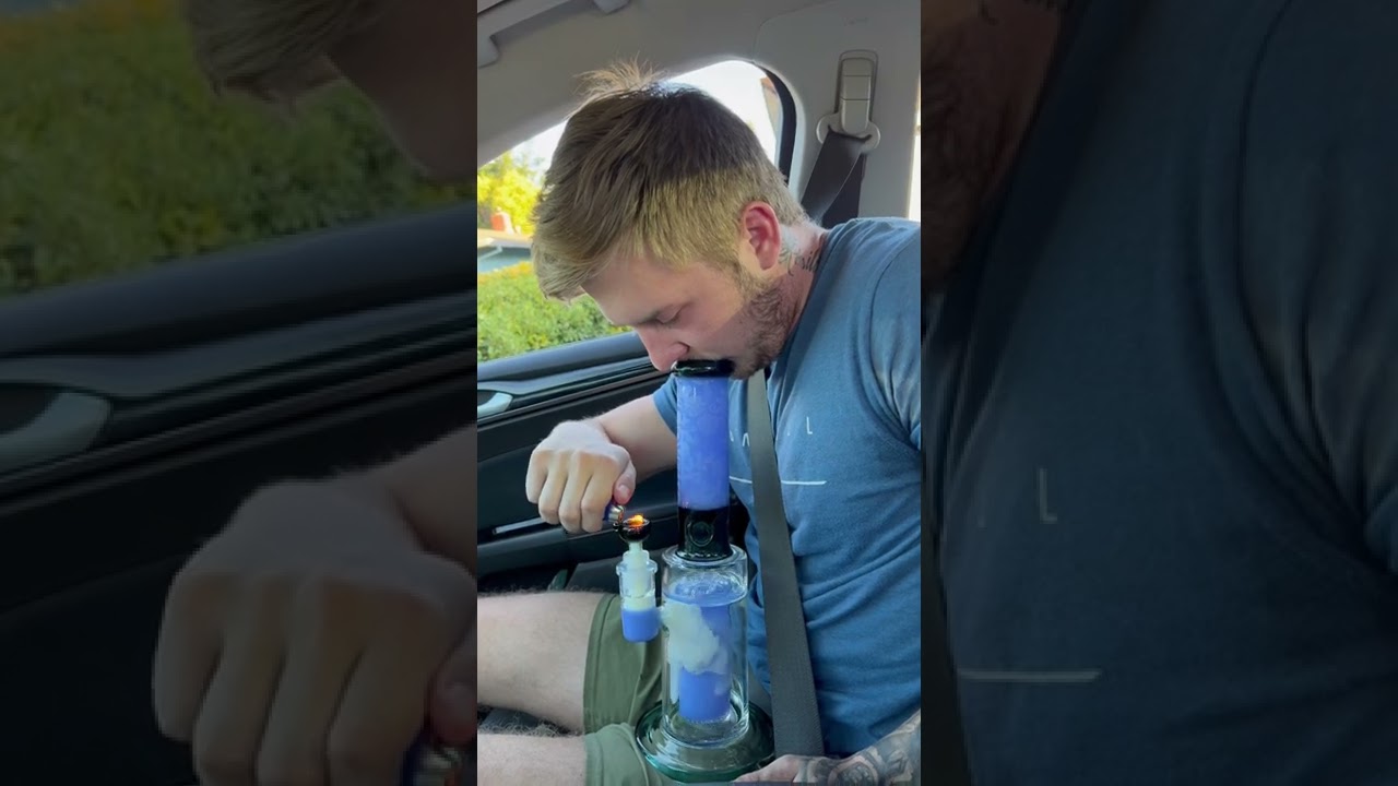 FAT BONG RIPS. Out of new 50$ replica 30k mothership glass