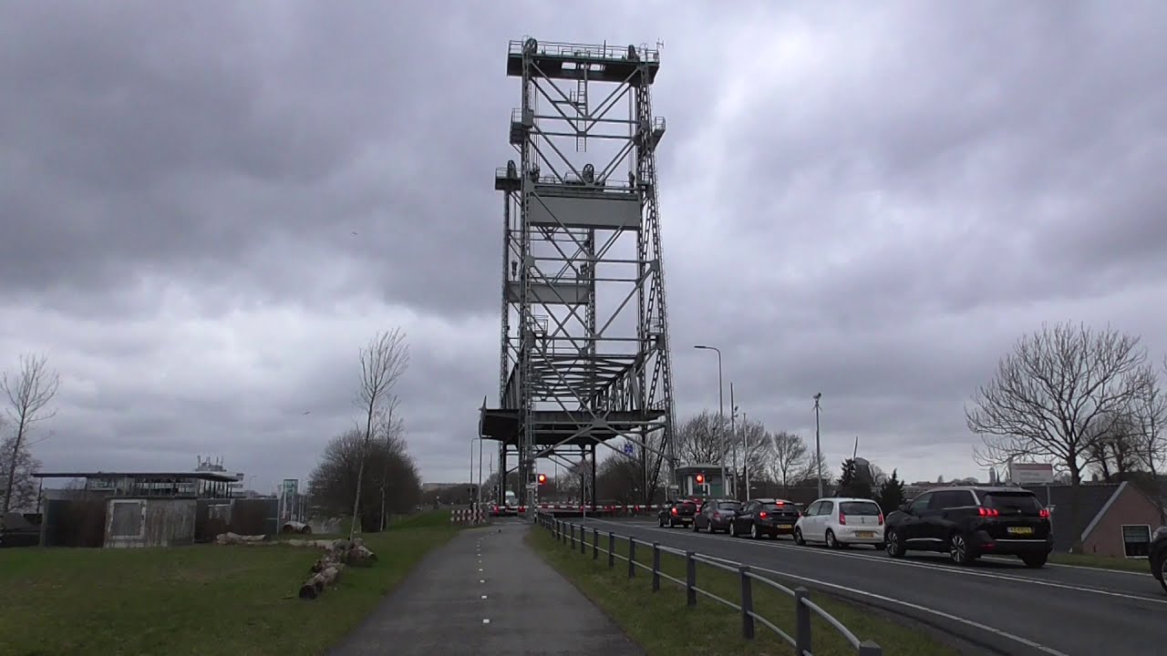 Brugopening Hefbrug Gouwesluis Alphen a/d Rijn/ Liftbridge/ Pont Levant/ Hubbrücke