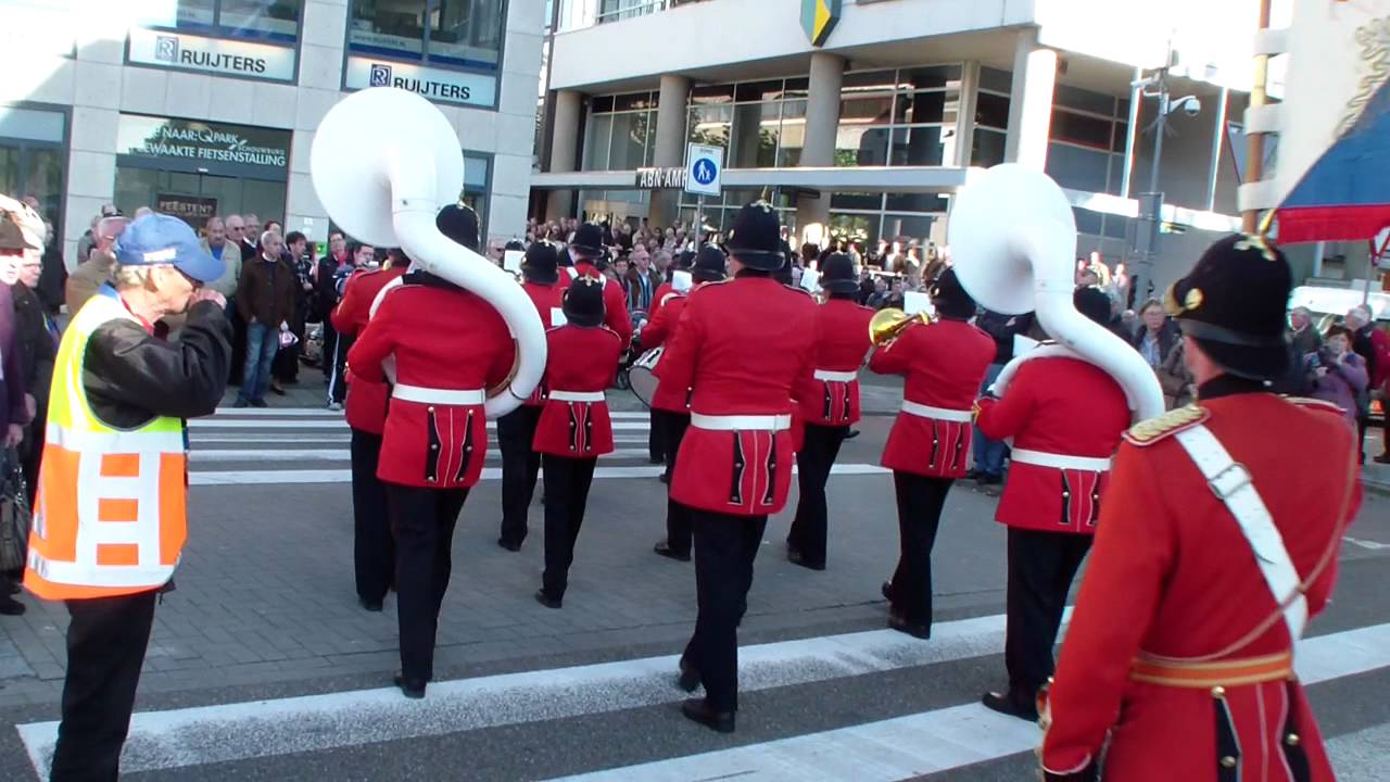 Schutterij St. Gertrudis Amstenrade @ Parade Taptoe Heerlen 2011