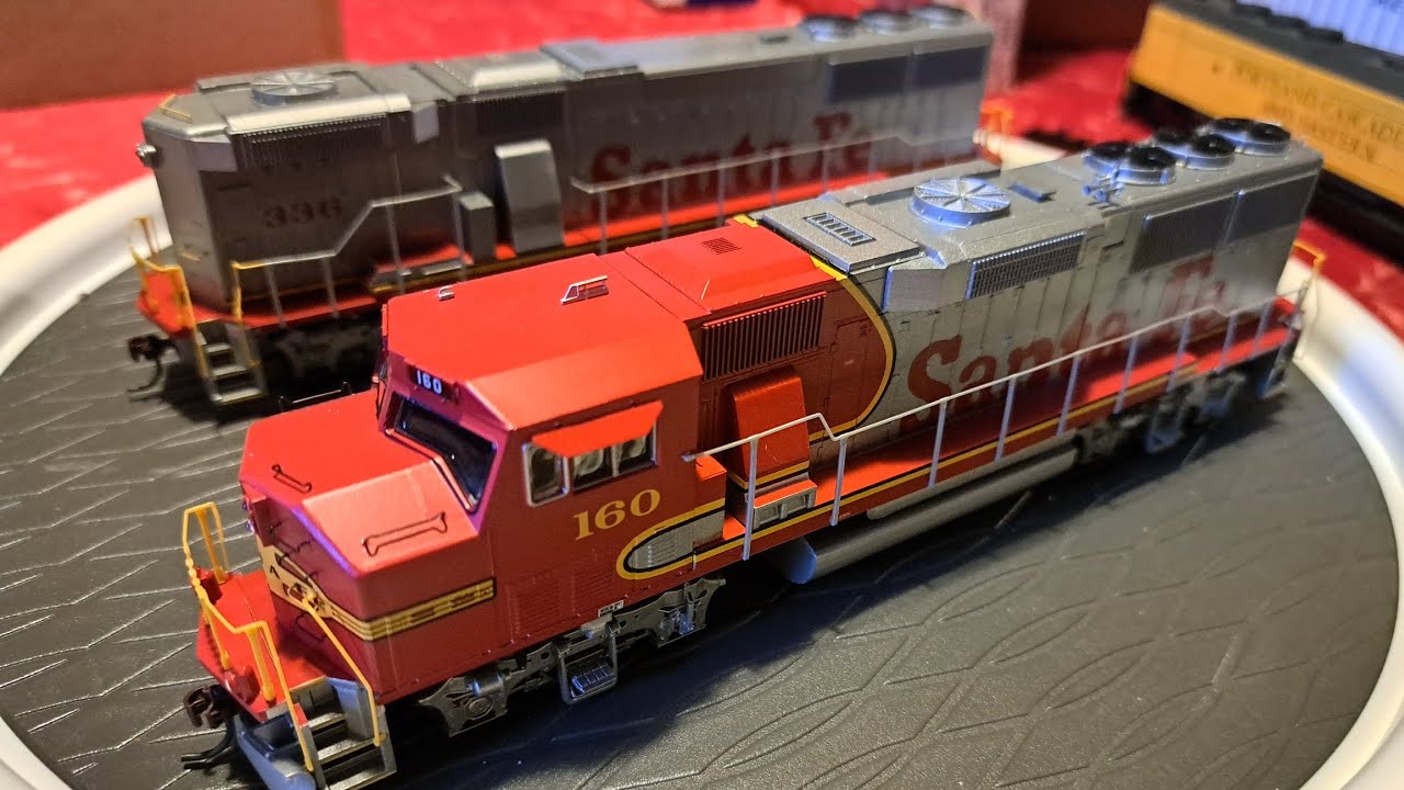 RETRO REVIEW: ATHEARN HO SCALE READY TO ROLL GP60M & GP60B!