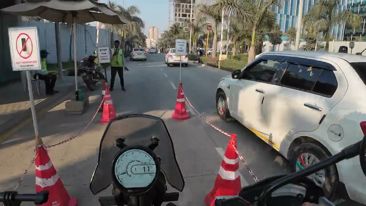 Bangalore Office Traffic Ride | Himalayan 450 Through Bagmane Tech Park |PURE RIDING SOUND|REVV