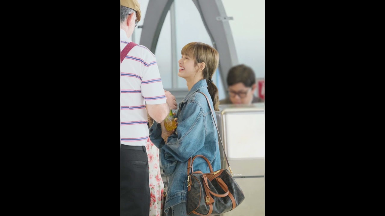 Lisa with her dad is the best moments 💝💓💖