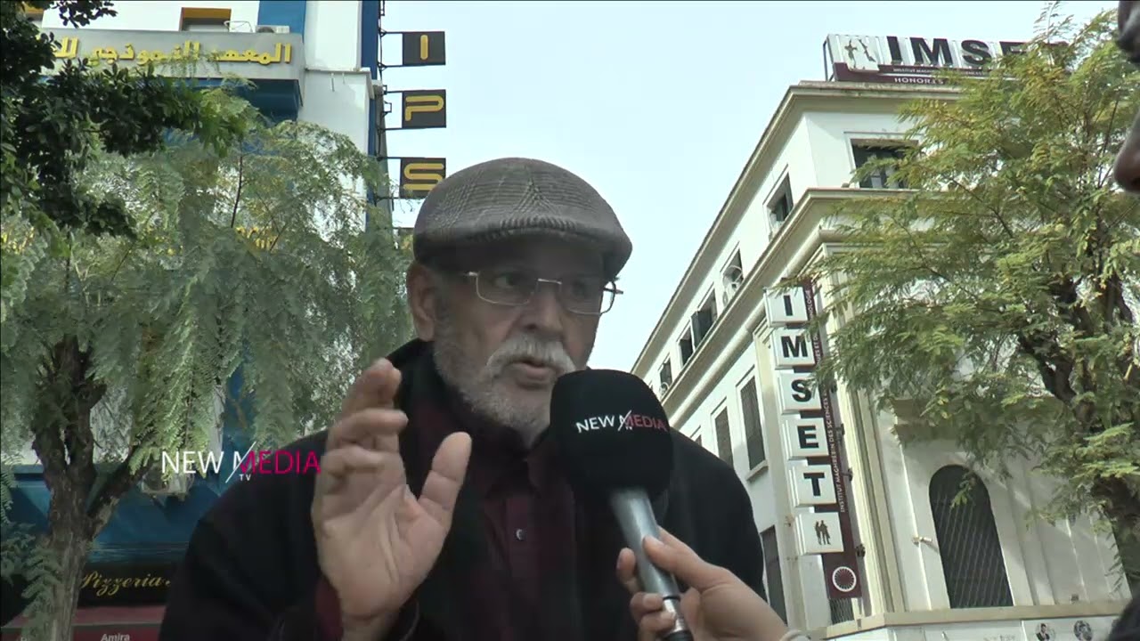 هناك غلاء كبير للأسعار في الأسواق وغياب المراقبة .. شفت عمليات رشوة قدامي من خضار لمراقب أسعار 🇹🇳