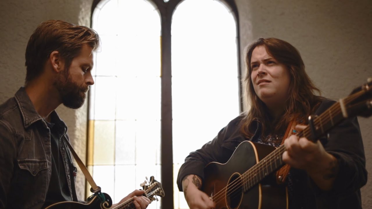 Anvil (LIVE) - Mariel Buckley