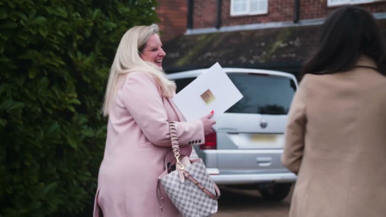 A Day in the Life of an Estate Agent Episode 1