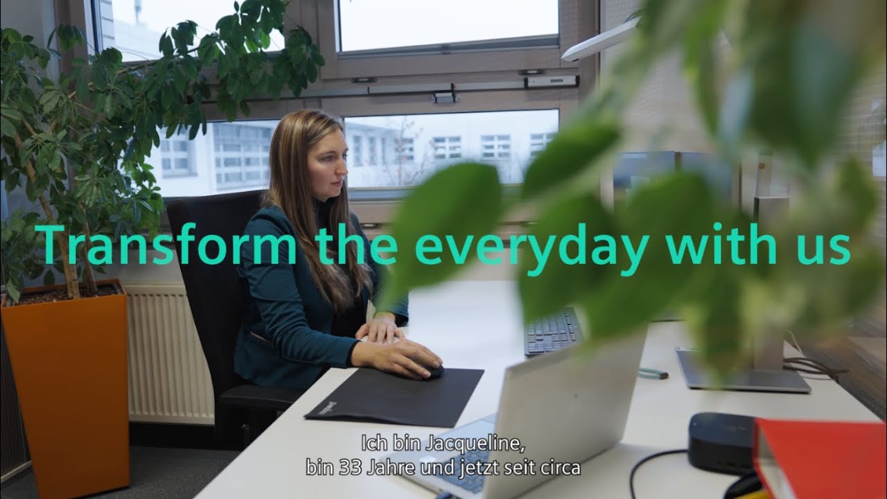 Projektierung elektronischer Stellwerke: Warum Jaqueline ihren Job so spannend findet