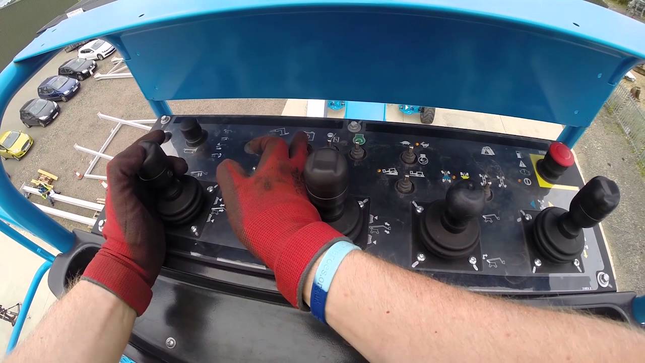 Видеоролики аварийного спуска платформы AFI MEWP Genie GZ135DS, GZ135DJS