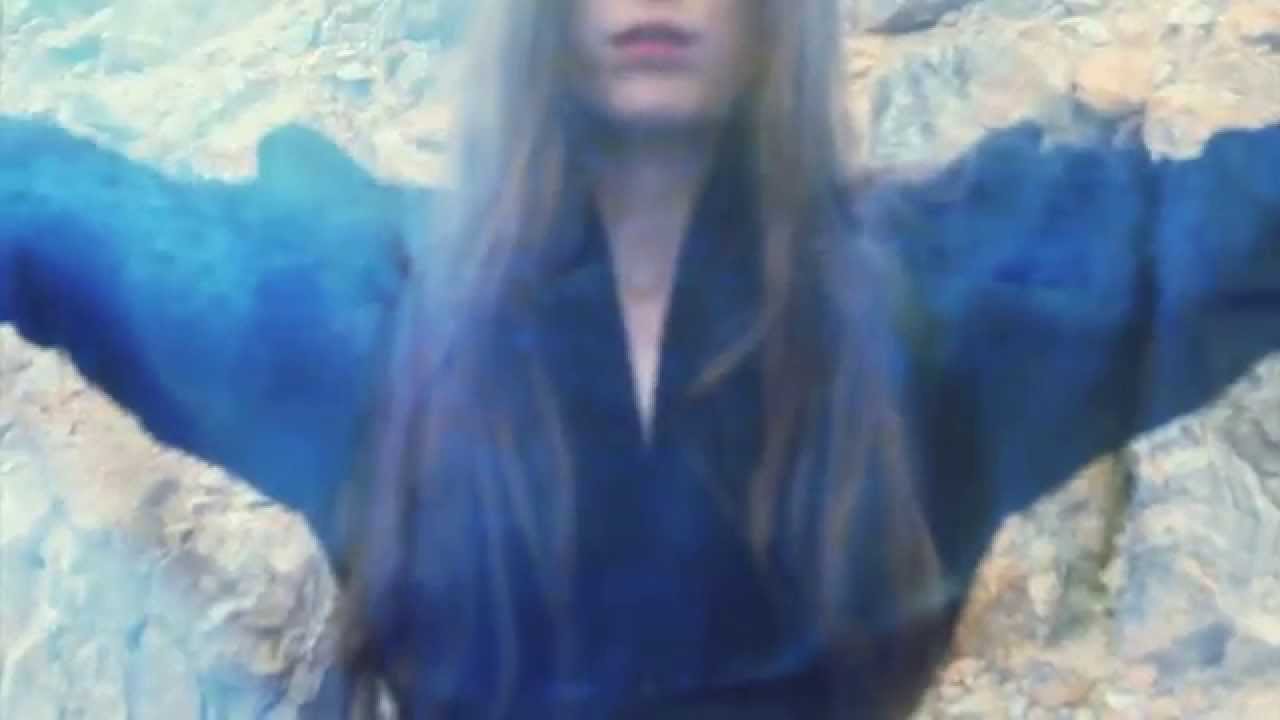 Cajsa Siik - Higher (Official Video)