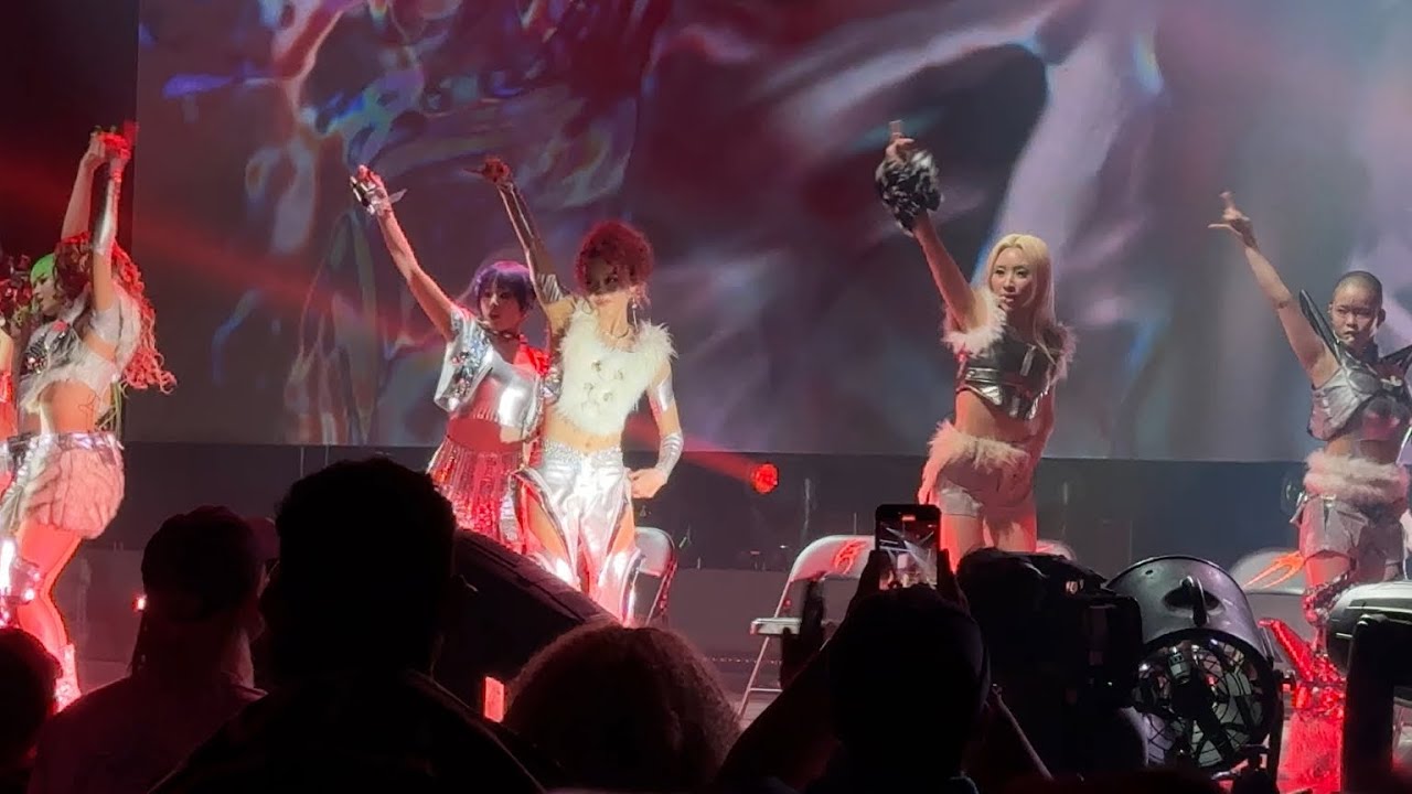 XG - Shooting Star (Rock Ver), Dance Break & GRL GVNG fancam at Howl Tour LA 10-06-24