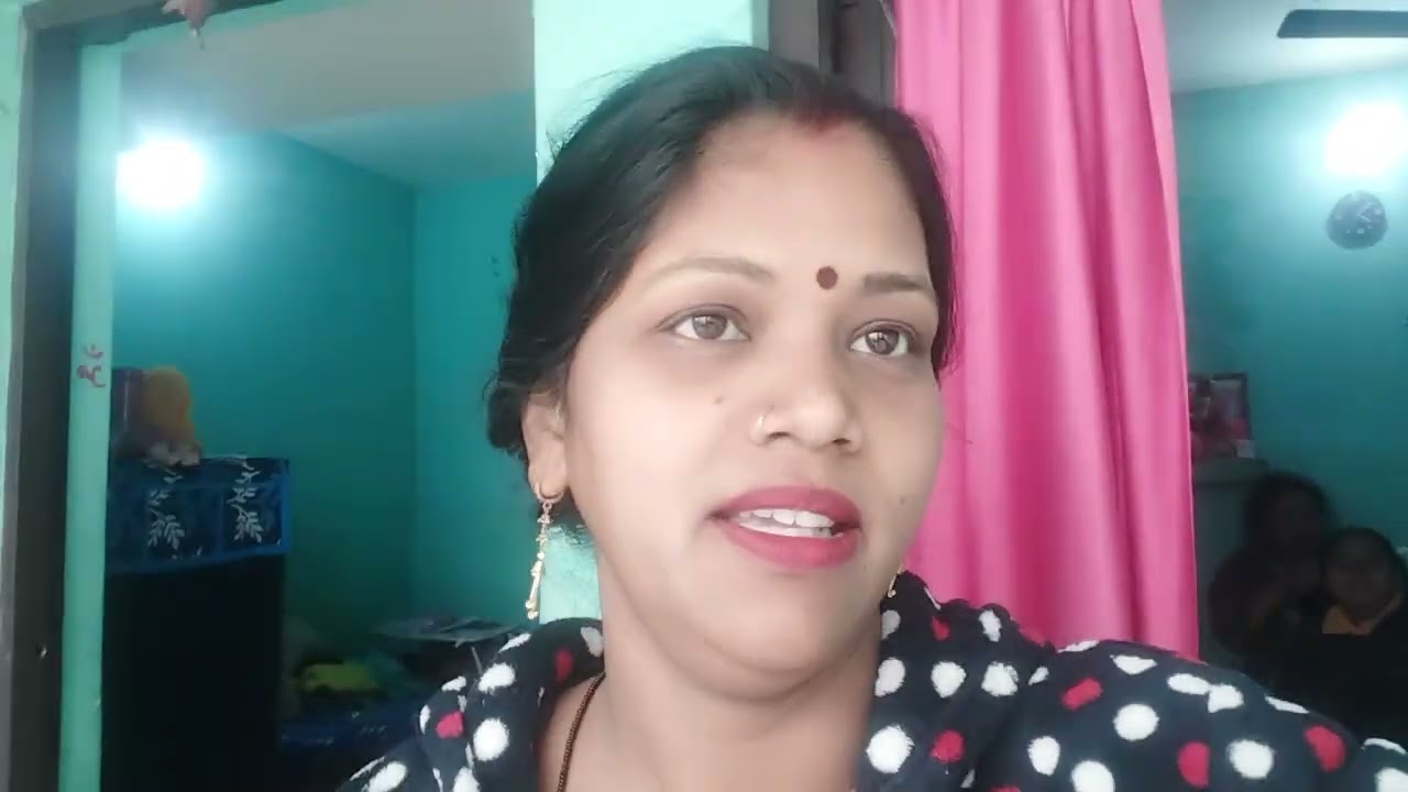 aaj palak ke school me kheli jayegi holi