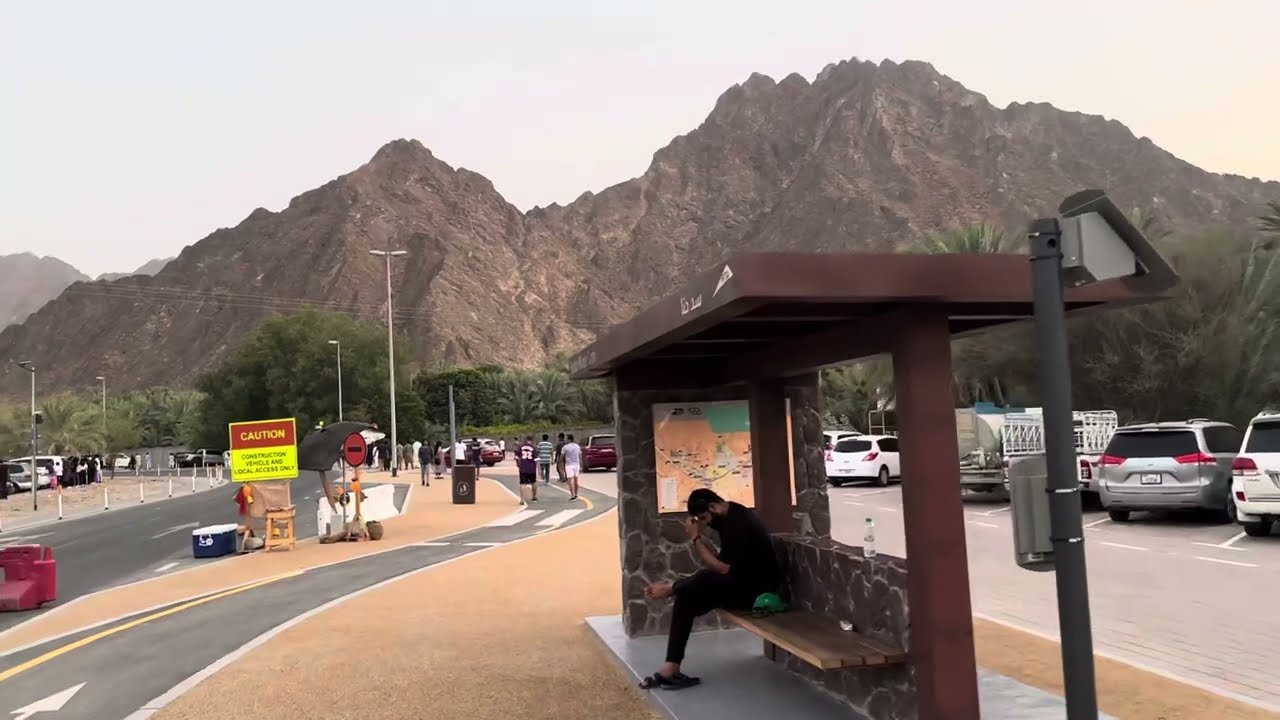 Dubai walking 4k short video. Hatta Dubai oman bored