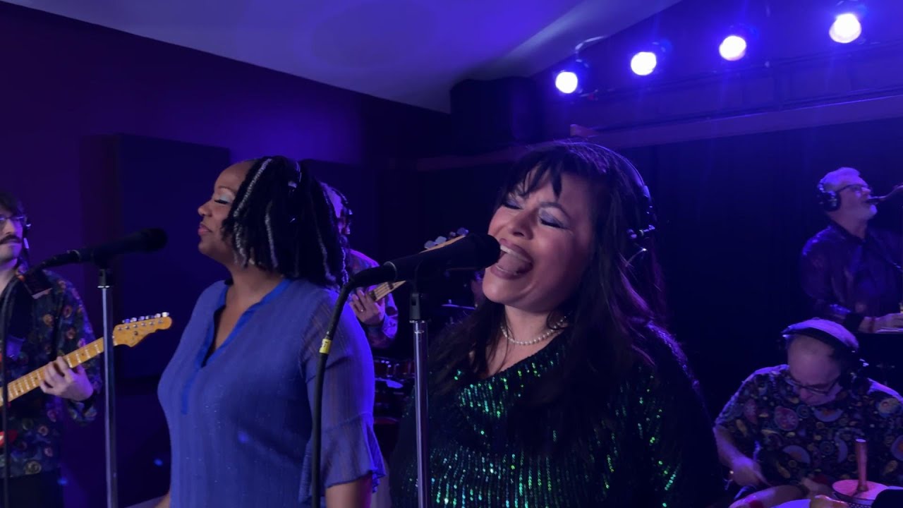 "Rehab" (by AMY WINEHOUSE) live cover by Boogie Boulevard, ft. Kiki