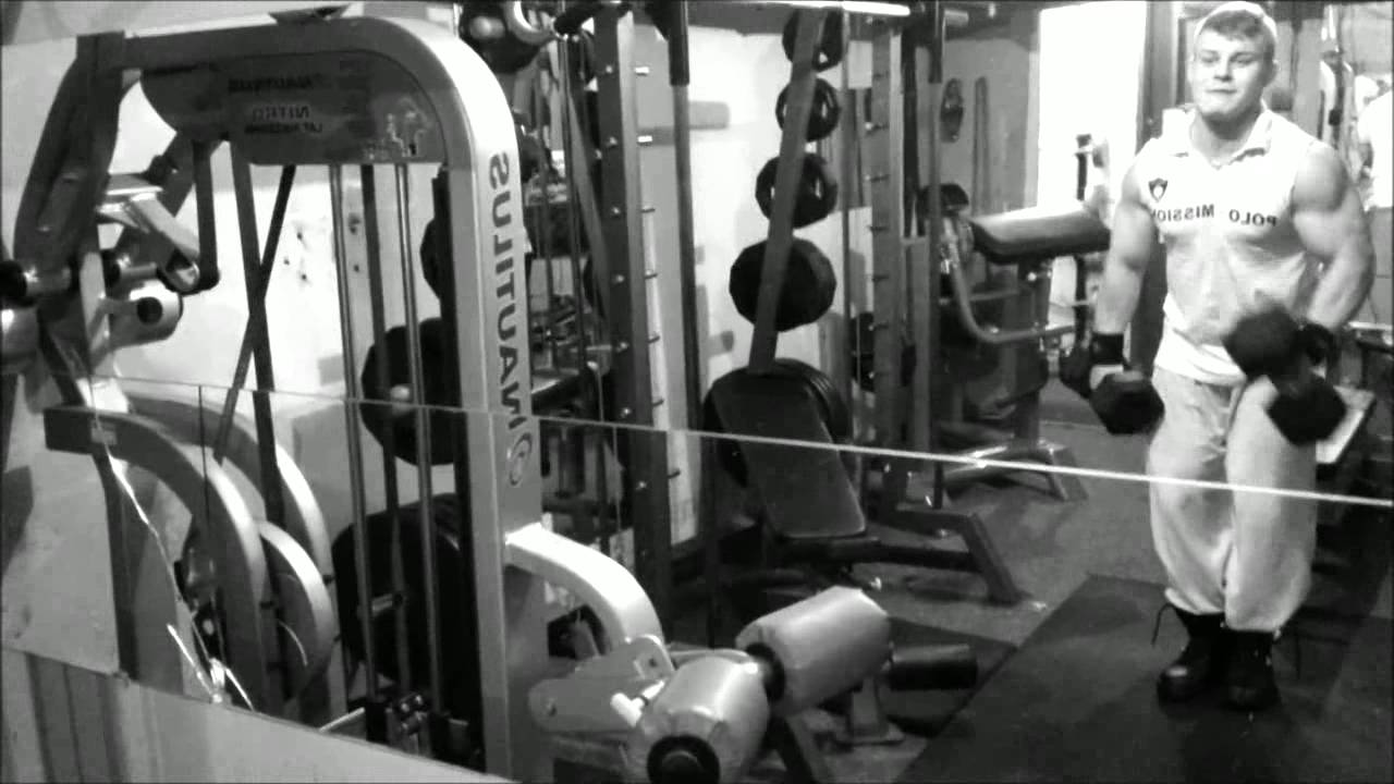 Kryszpin Damian barki i biceps ;)