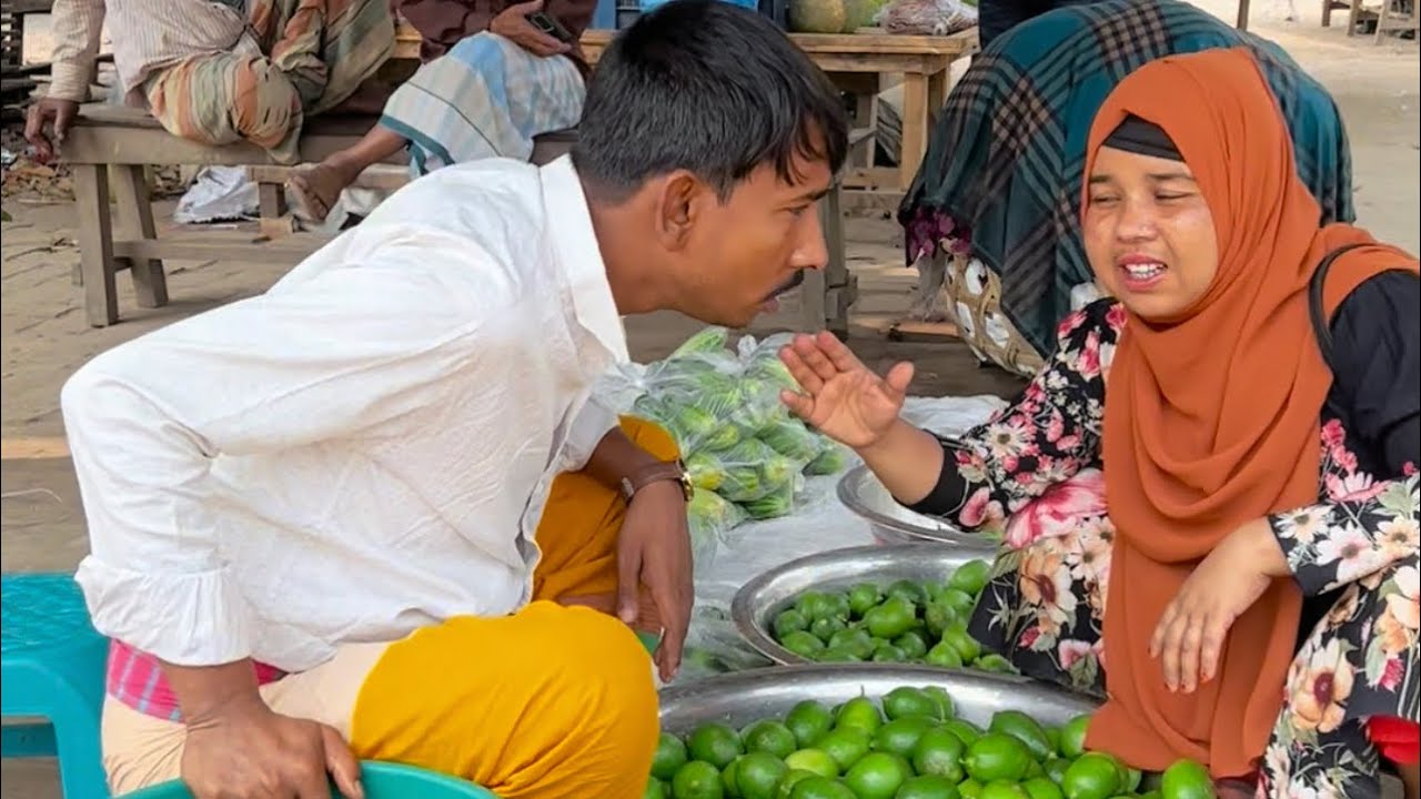 বয়রা দোকানদার VS মহিলা কাস্টমার 