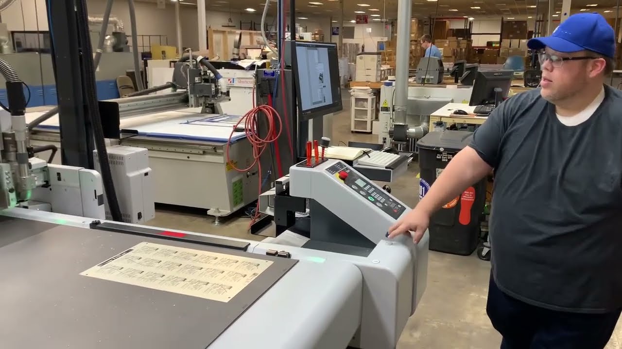 Zünd Digital Cutter / Router - ARC (Automatic Router Change)
