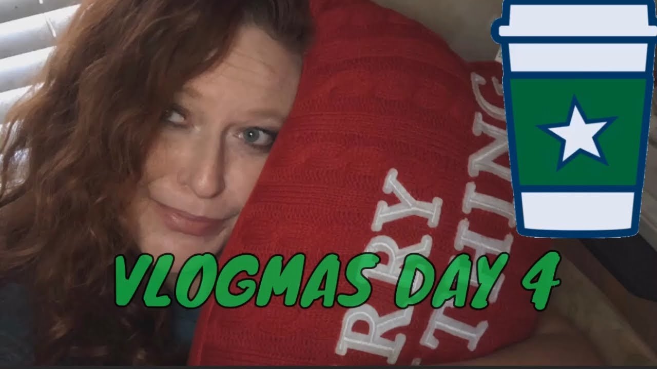 VLOGMAS DAY 4/ MY TOP 10 CHRISTMAS MOVIES/ DAY OF EATING KETO
