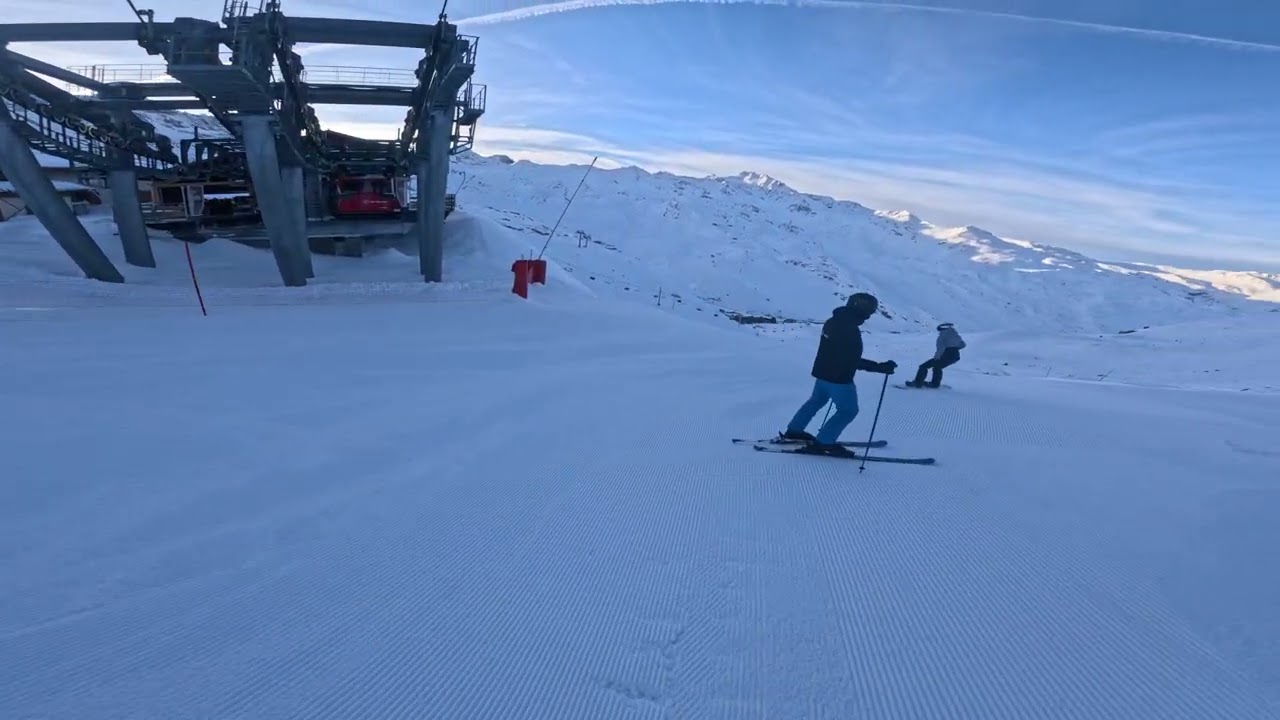 Skiing red and blue pistes 'Chardons' and 'Plein Sud' in Val Thorens, Les 3 Vallées, GoPro 4k, 2026