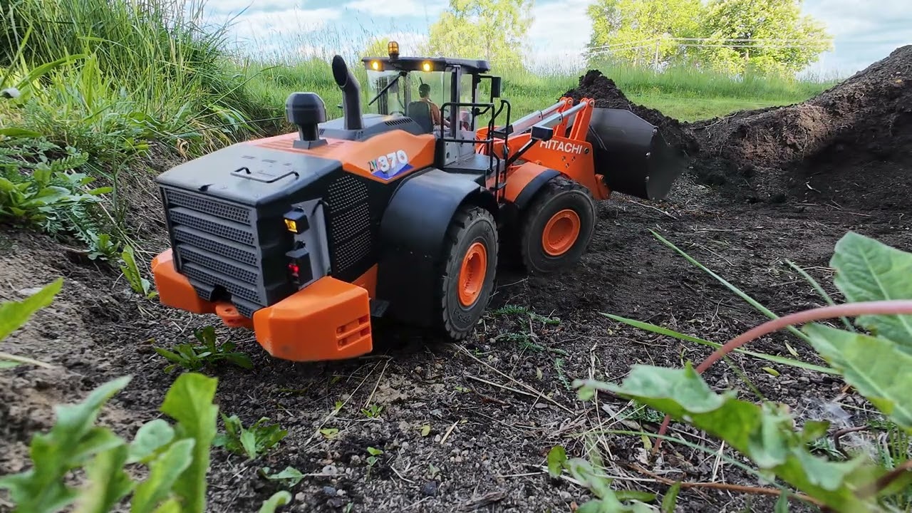 RC wheel loader Hitachi ZW370 1/14 (3d printed)