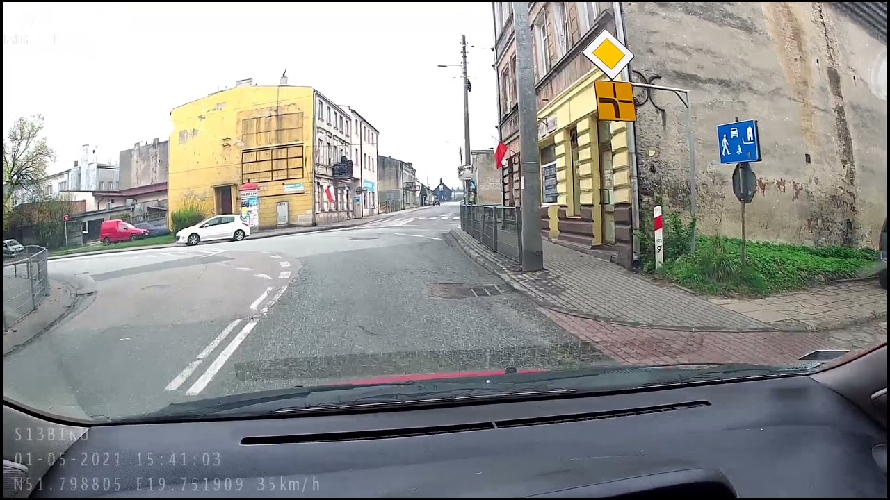 Brzeziny koło Łodzi... obwodnica Rynku