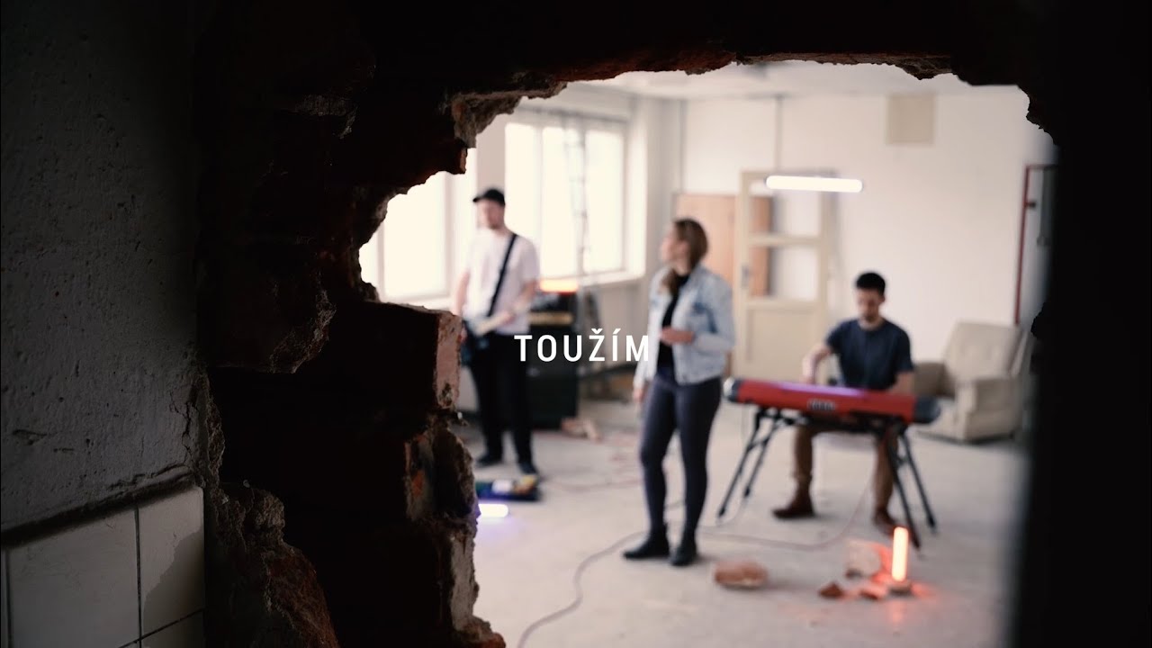 KAMIS - Toužím | I Long (oficiální videoklip)