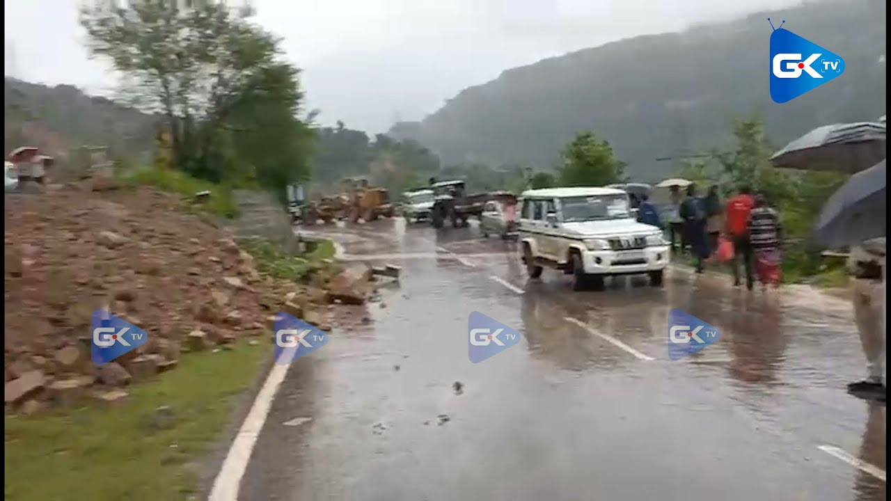 Jammu-Srinagar Highway caves in at Udhampur