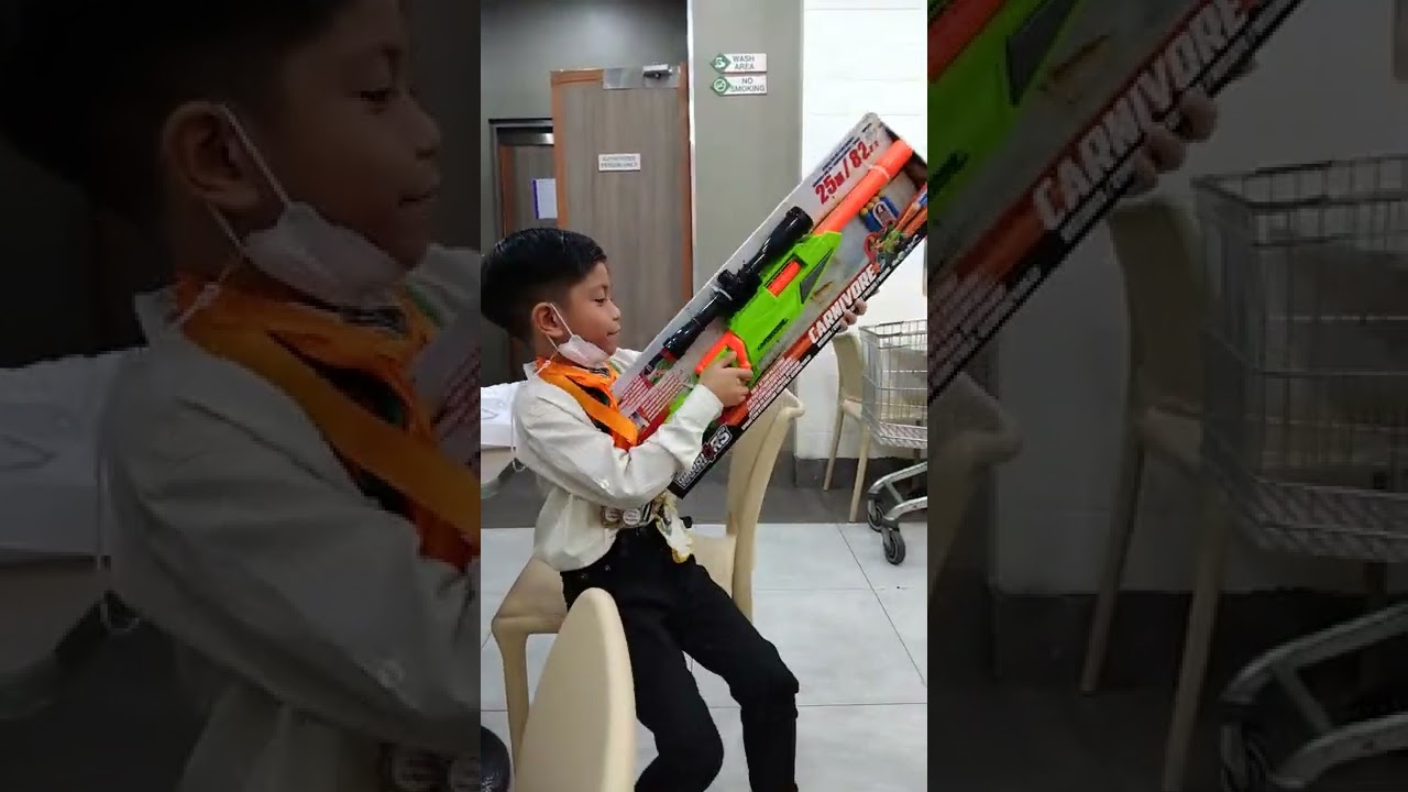 HAPPY KID ENJOY BUYING NERF SNIPER GUN IN TOY KINGDOM #nerfgun #snipergun #toykingdom #toyguns