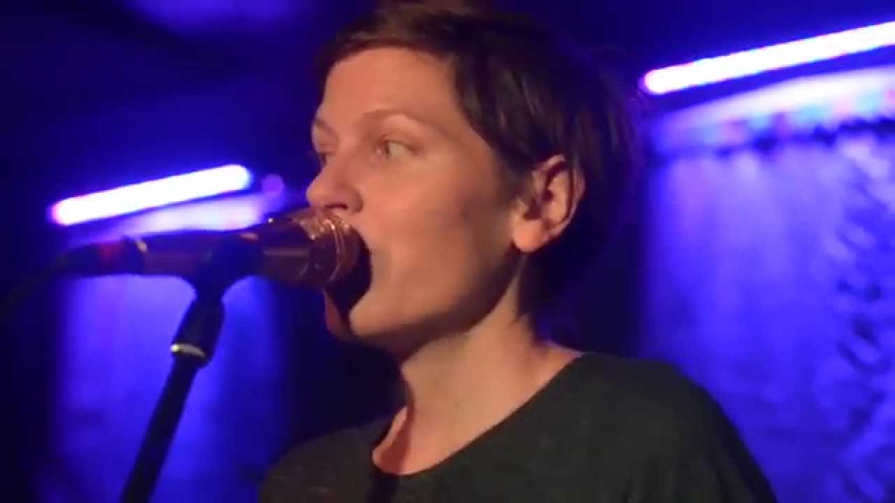 Allo Darlin' - Silver Dollars (Live in Cambridge)