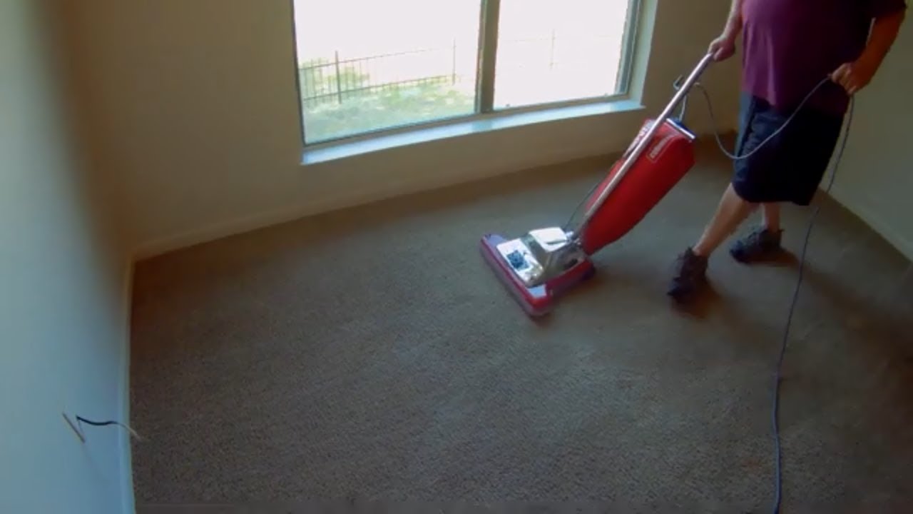 Sanitaire SC899 Multi-Direction Pre-Vacuum On Rental Carpets