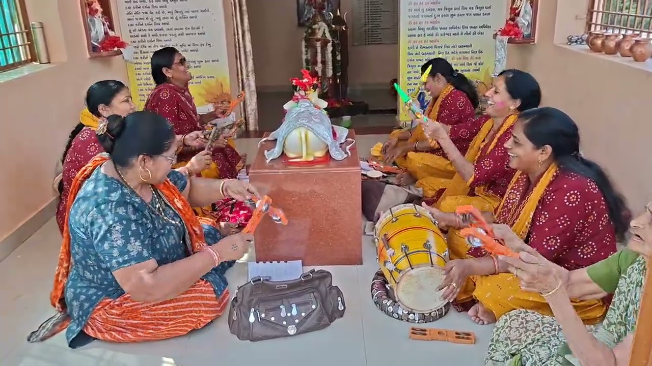આપું સોનાના દાંડિયા રે કાન્હા રાસ રમવા આવજો 🌷🌷 | 9537428383