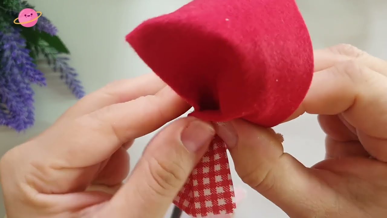 [Diy] Como fazer Boneca Ponteira de Lapis de Fuxico Facil e Linda pra vende Muitas