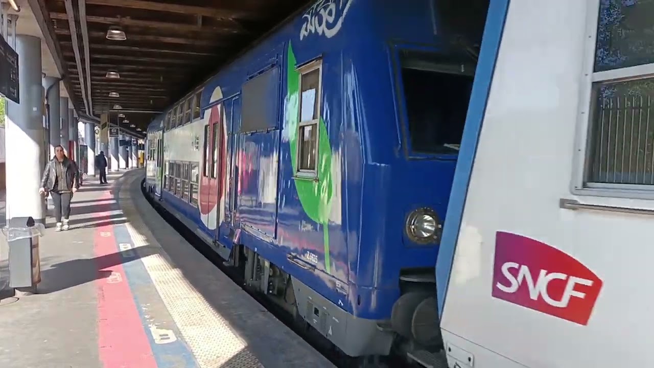 Spot à Champs de Mars (RER C)
