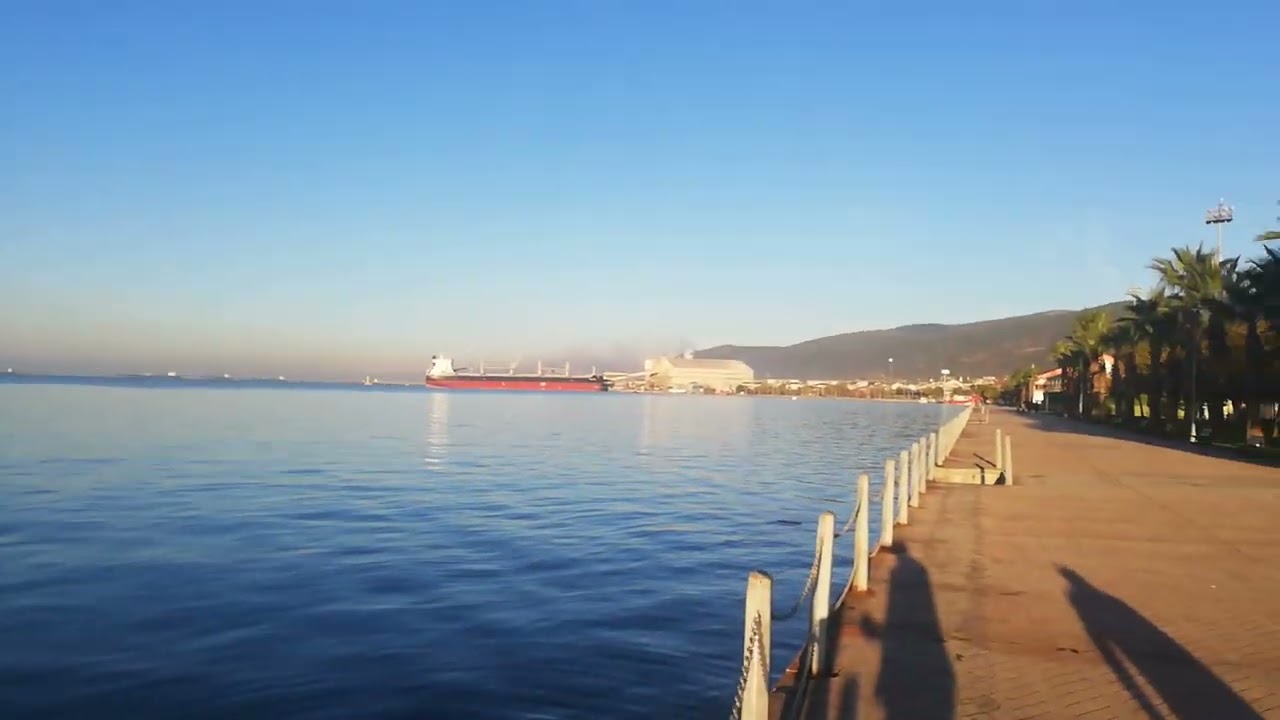 Körfez Yarımca Sahili'nde Harika Bir Sonbahar Sabahı
