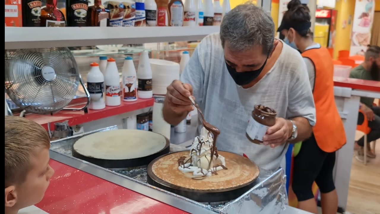 World best crepes made by nutty Julio in Alcudia Majorca,in 4K