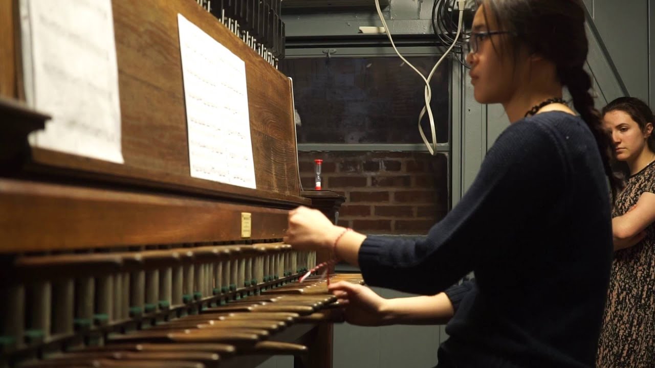 Yale Carillon | Joyeux Carillon (Clément)