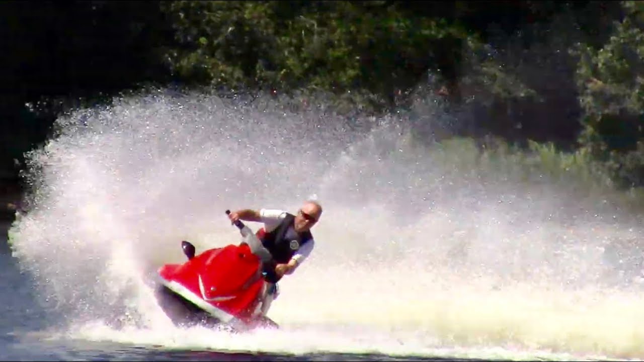 Riding Around on a 2006 Yamaha VX110 Waverunner