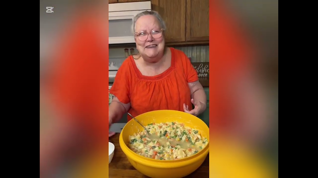 My Easy Way Chicken Pot Pie 🥧🍴Prepared By Mamawgailcooks 