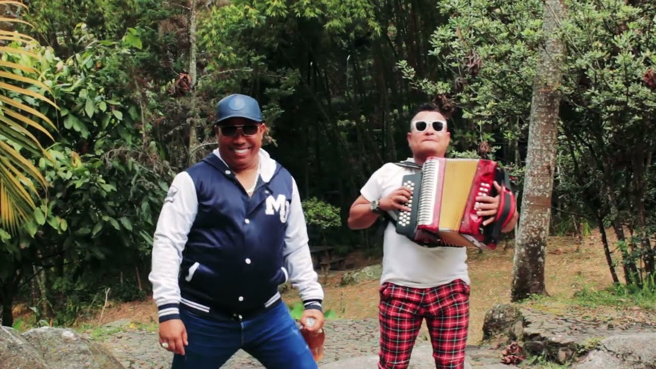 MI AMIGO EL GARRAFON : MARIO PEREZ EL HIJO DEL PUEBLO