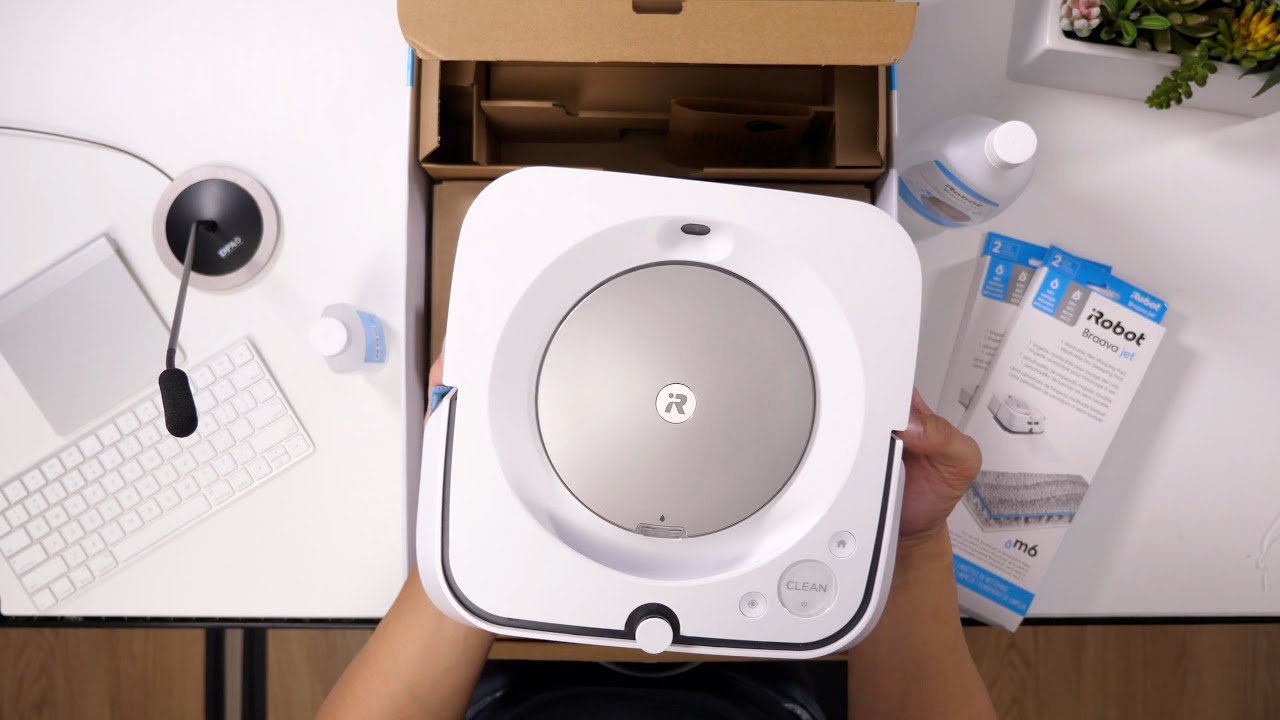 iRobot Braava Jet M6 (6110) Robotic Mop Unboxing