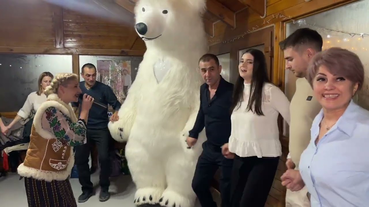 Surpriză la Slobozia Mare pentru domnul Valeriu la cei 50 de ani 