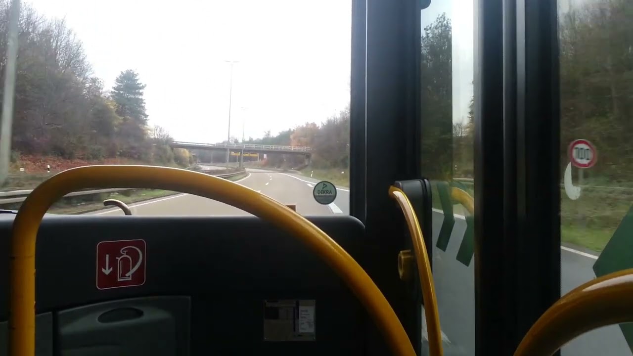 Busmitfahrt Linie 61 von Flughafen Terminal 1 bis Südbahnhof