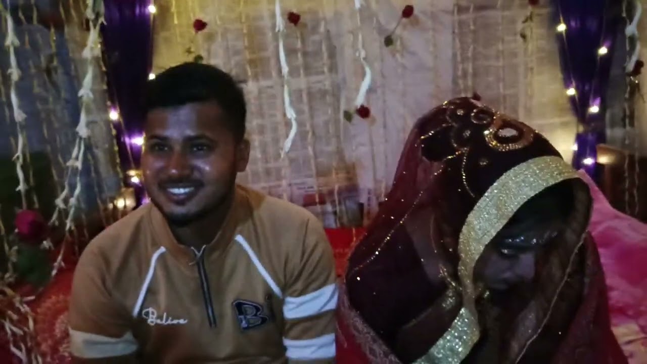 বন্ধু মনিরুলের বাসর ঘরে কিছুক্ষণ হাস্য রহস্য,,,,