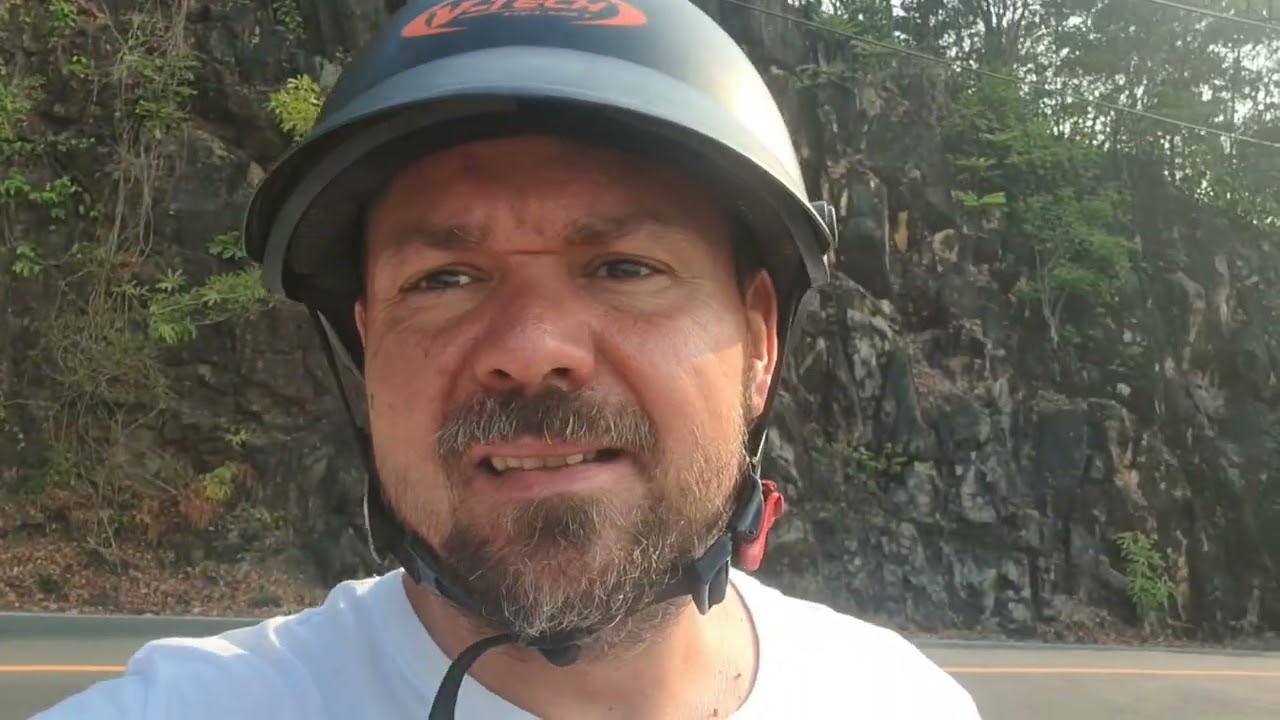 Körbemotoroztam Thaiföld 2. legnagyobb szigetét, Koh Chang-ot.🇹🇭