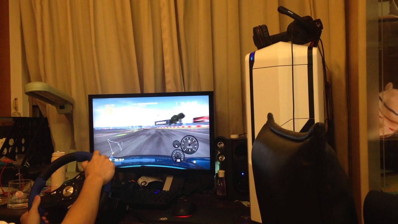 SHIFT 2 UNLEASHED&trade; Logitech Driving Force EX