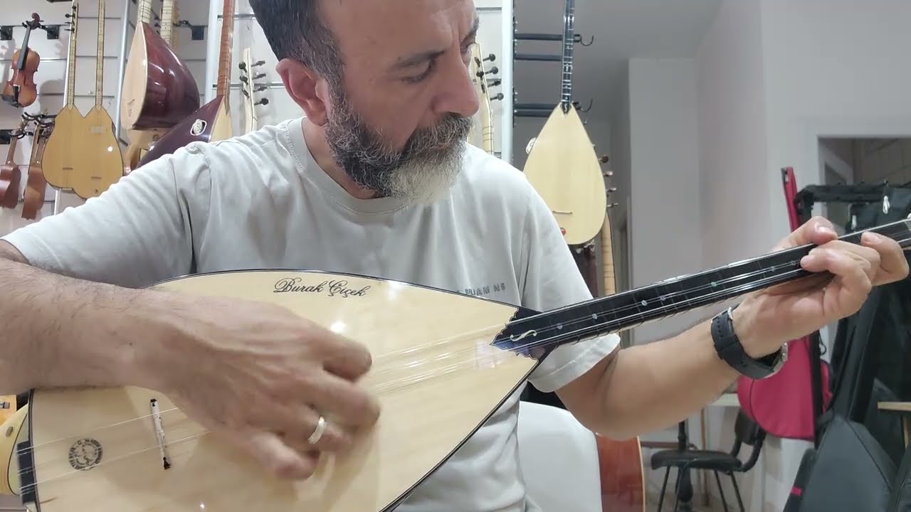 Ardı&ccedil; kısa sap &ouml;zel yapım. 40 cm tekne do do# sesleri mekanizma burgu #t&uuml;rk&uuml;ler #m&uuml;zik #saz