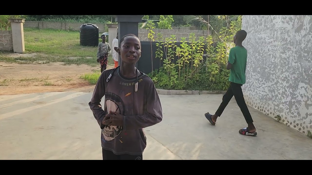 Ohiaba Village singer in the house 